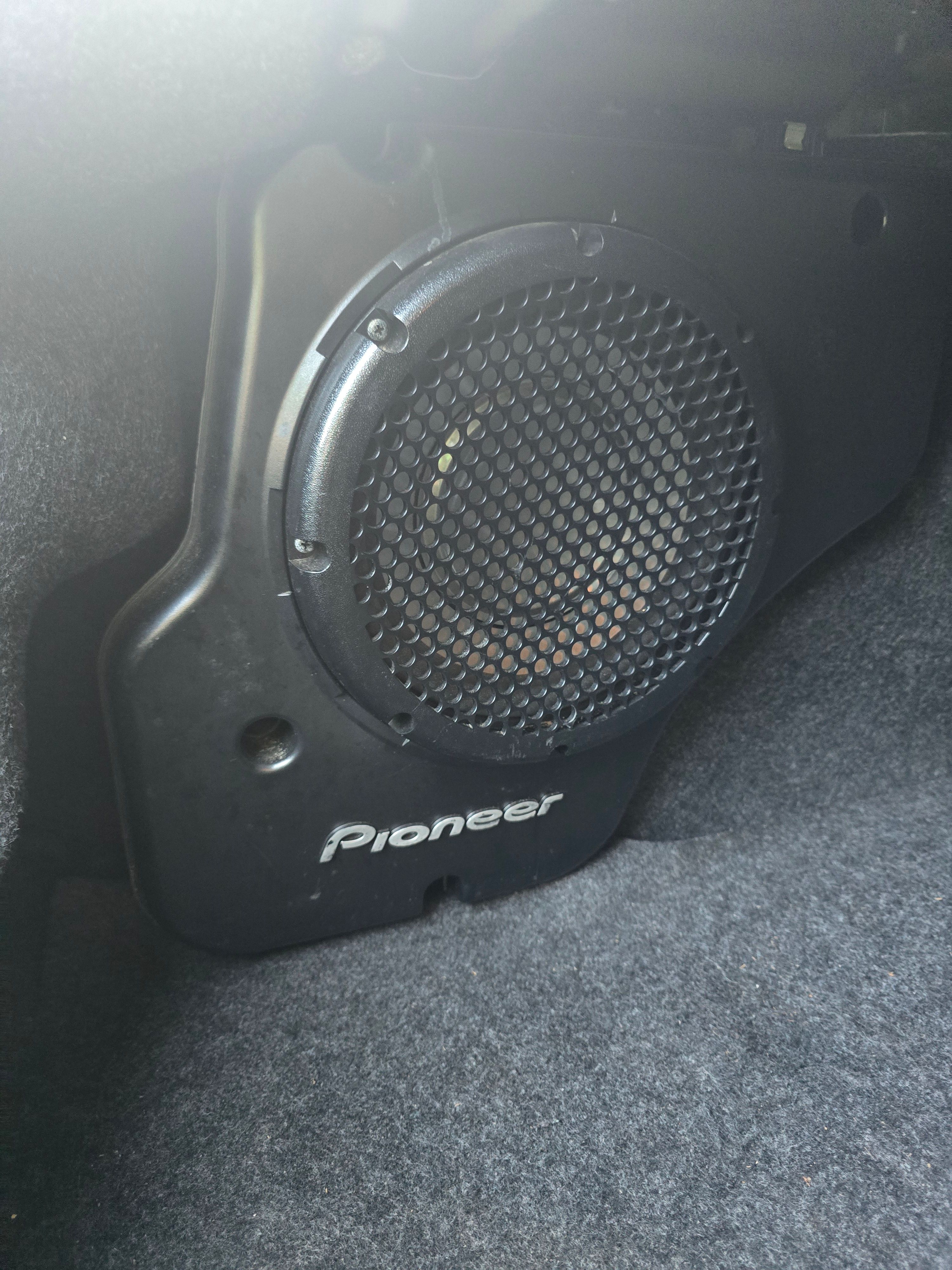Used 2010 Chevrolet Cobalt LT w/ Preferred Equipment Group FWD image 12