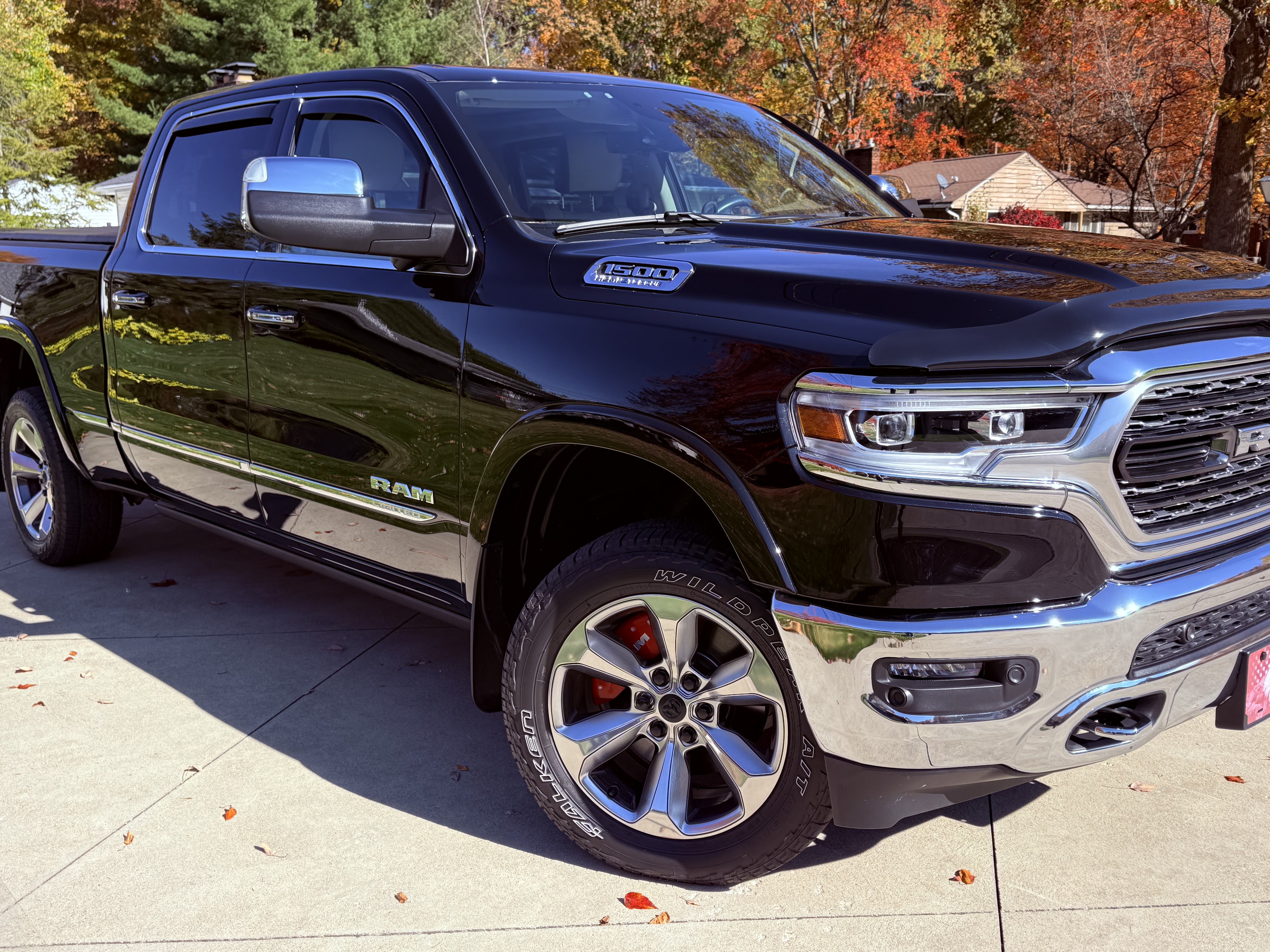 Used 2021 RAM 1500 Limited AWD/4WD image 1