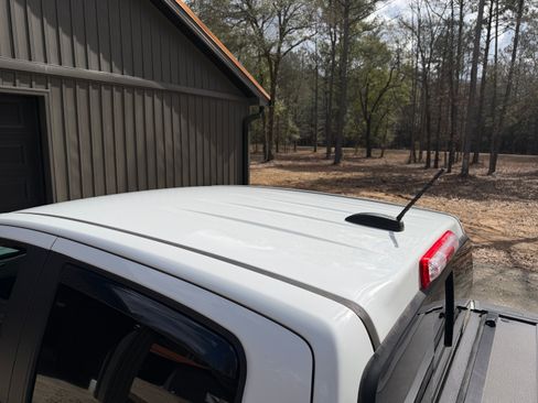 Used 2021 GMC Canyon Denali image 11