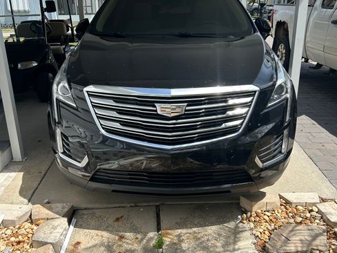 Used 2019 Cadillac XT5 Luxury FWD image 1