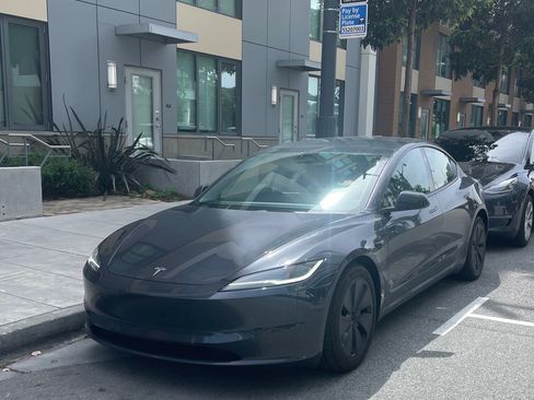 Used 2024 Tesla Model 3 Long Range AWD/4WD image 6