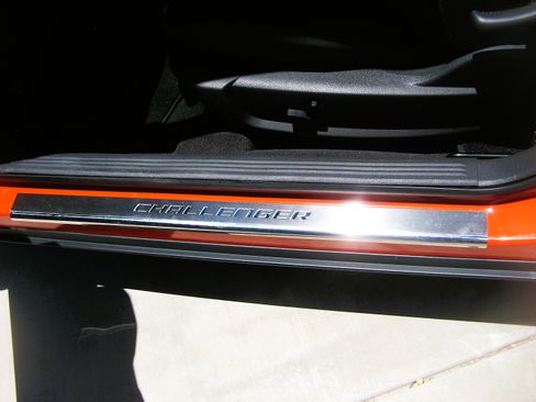 Used 2009 Dodge Challenger R/T image 16