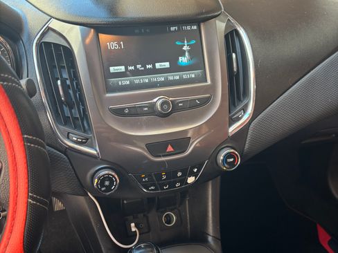 Used 2016 Chevrolet Cruze LT FWD image 8