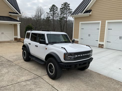 Used 2025 Ford Bronco Badlands w/ Sasquatch Package image 6