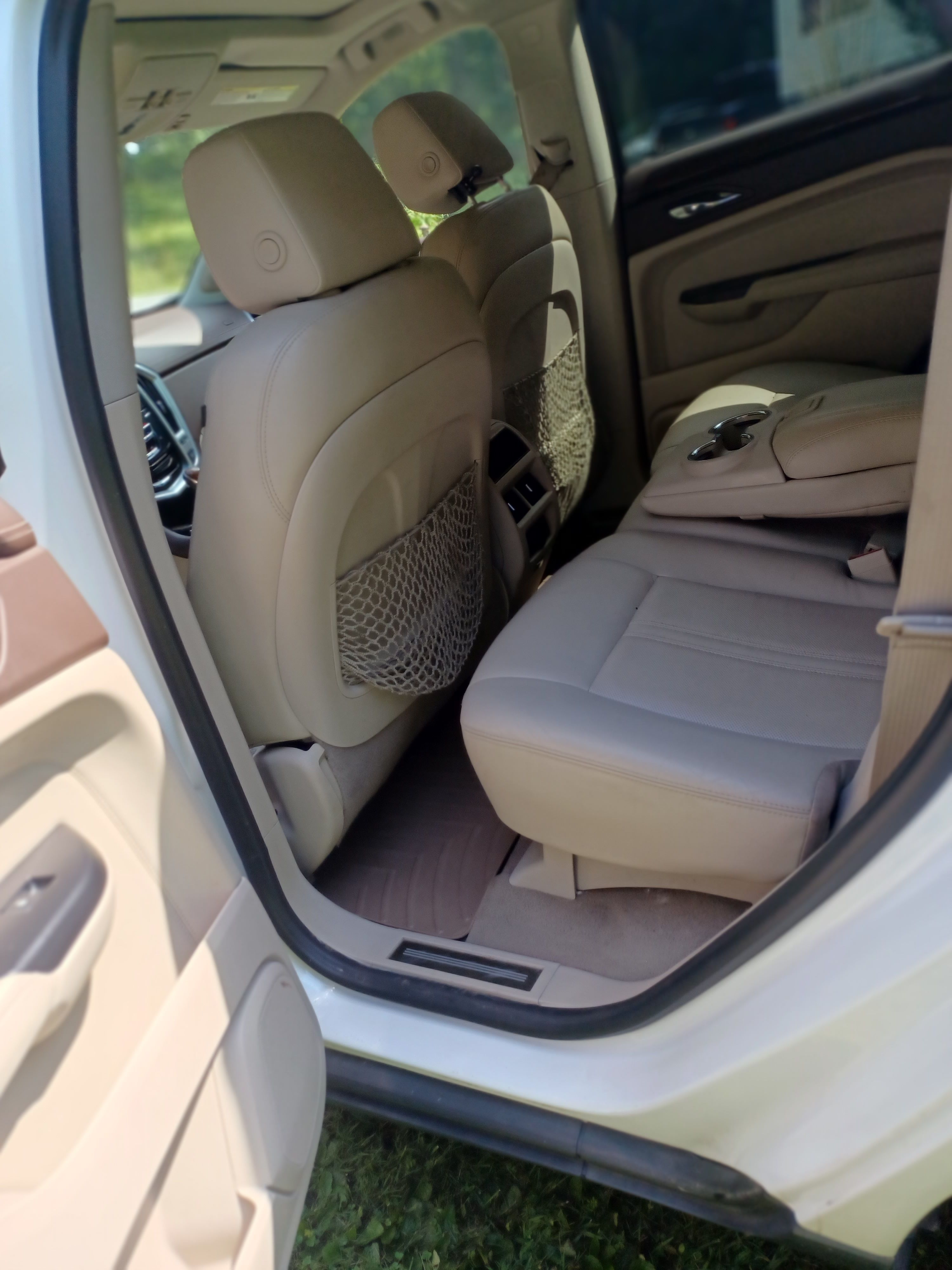 Used 2013 Cadillac SRX Luxury w/ Driver Awareness Package AWD/4WD image 13