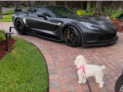 Used 2016 Chevrolet Corvette Z06 w/ 2LZ Preferred Equipment Group RWD image 5