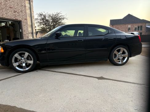 Used 2009 Dodge Charger R/T image 1
