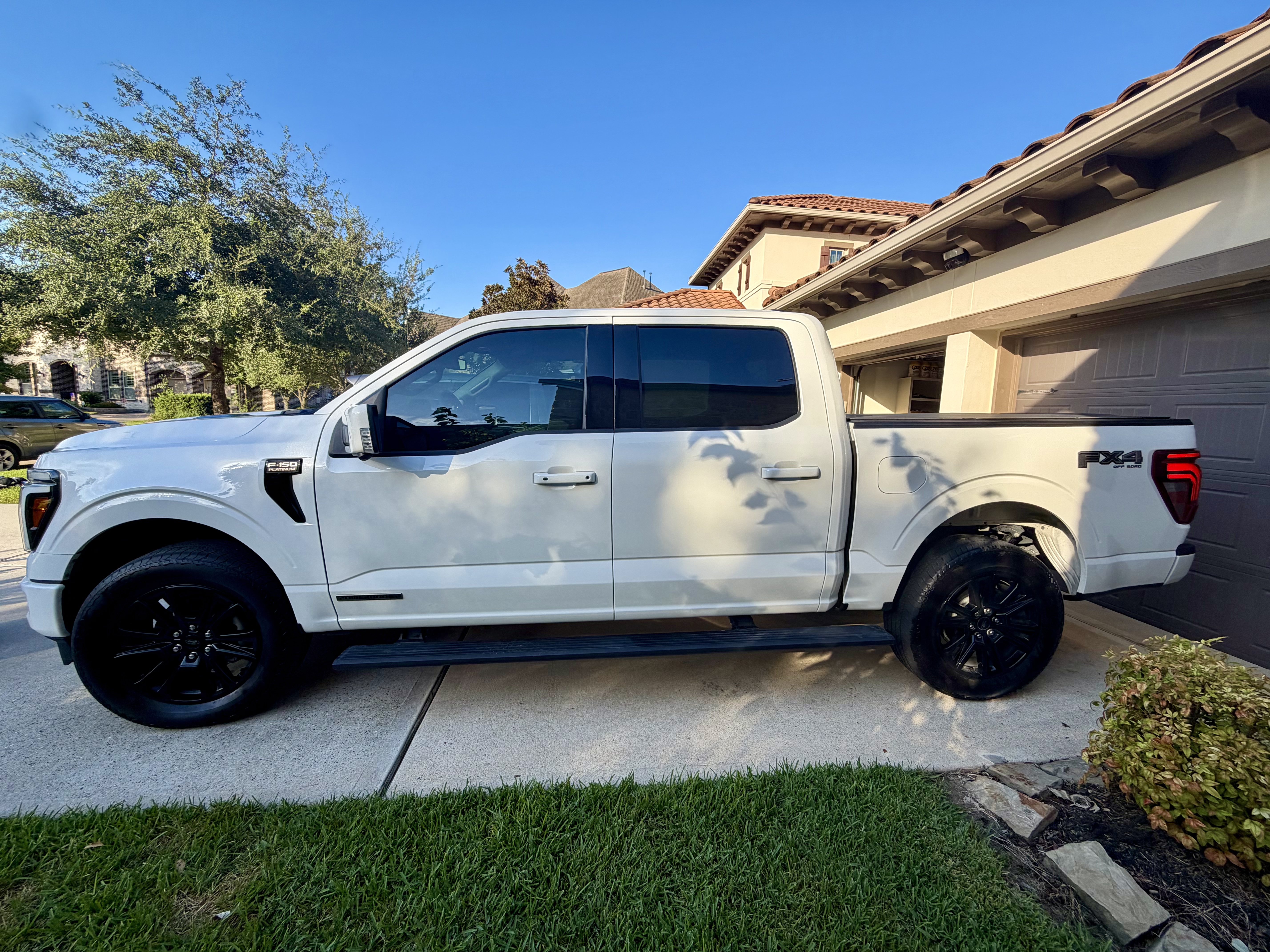 Used 2025 Ford F150 Platinum w/ FX4 Off-Road Package AWD/4WD image 4