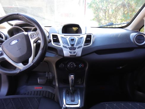 Used 2011 Ford Fiesta SE w/ 203A Rapid Spec Order Code image 13