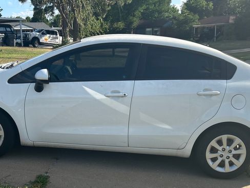 Used 2013 Kia Rio LX w/ PWR Pkg FWD image 9