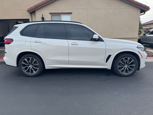 Used 2021 BMW X5 xDrive40i w/ M Sport Package image 8