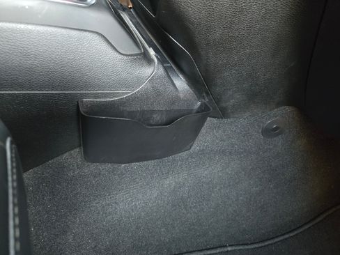 Used 2024 Jeep Wrangler Unlimited Rubicon 4xe w/ Convenience Group image 16