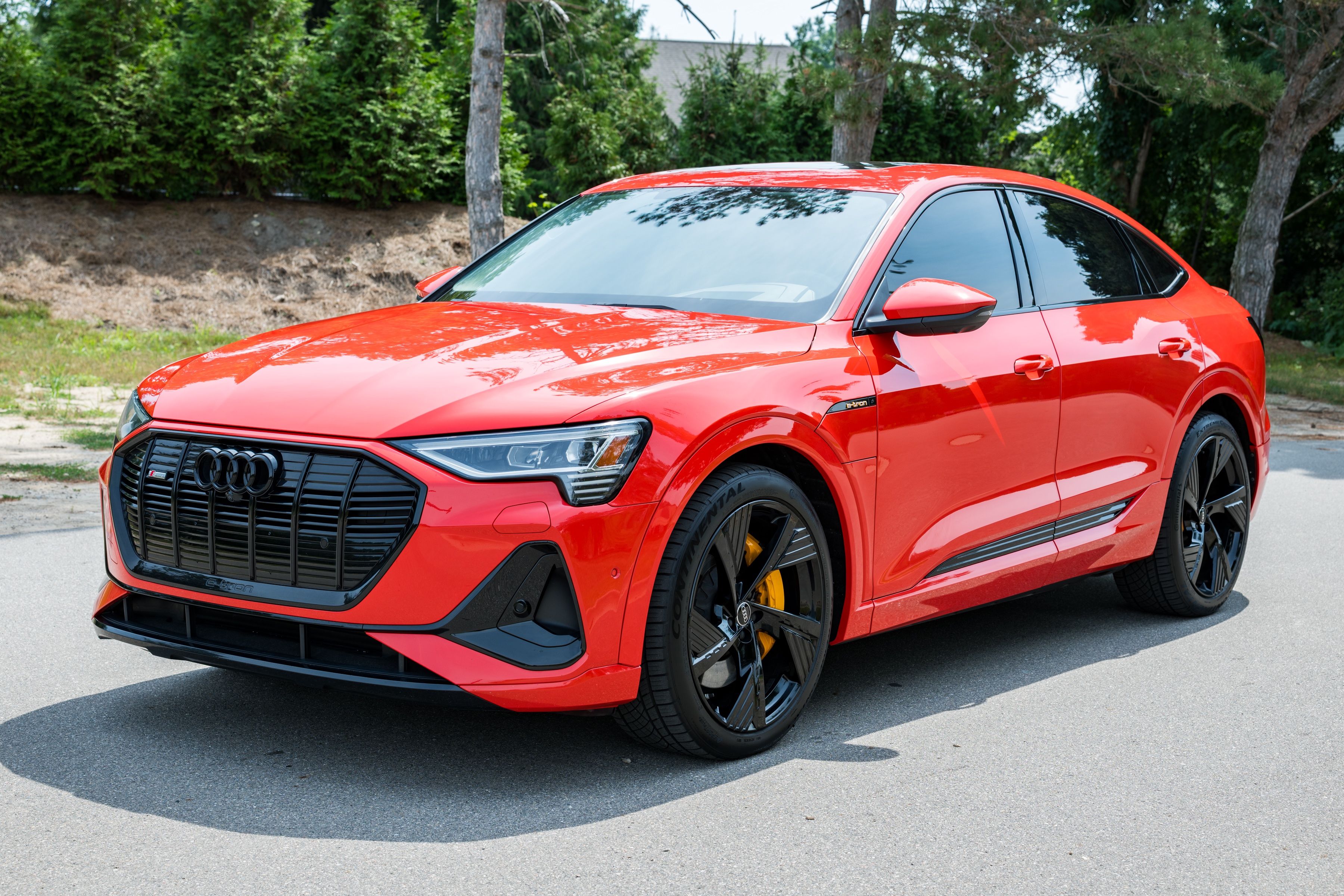 Used 2022 Audi e-tron Prestige w/ Prestige Package AWD/4WD image 1