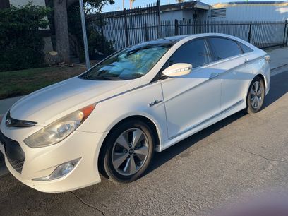 Used 2012 Hyundai Sonata Hybrid w/ Ultimate Pkg