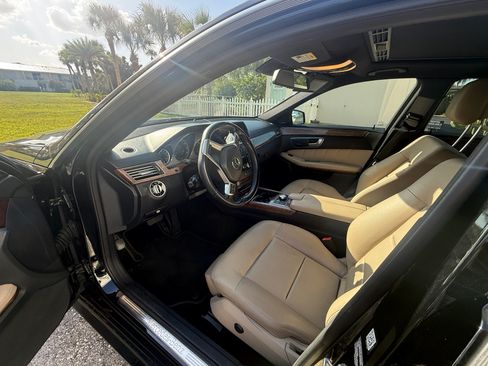 Used 2013 Mercedes-Benz E 350 Sedan image 10