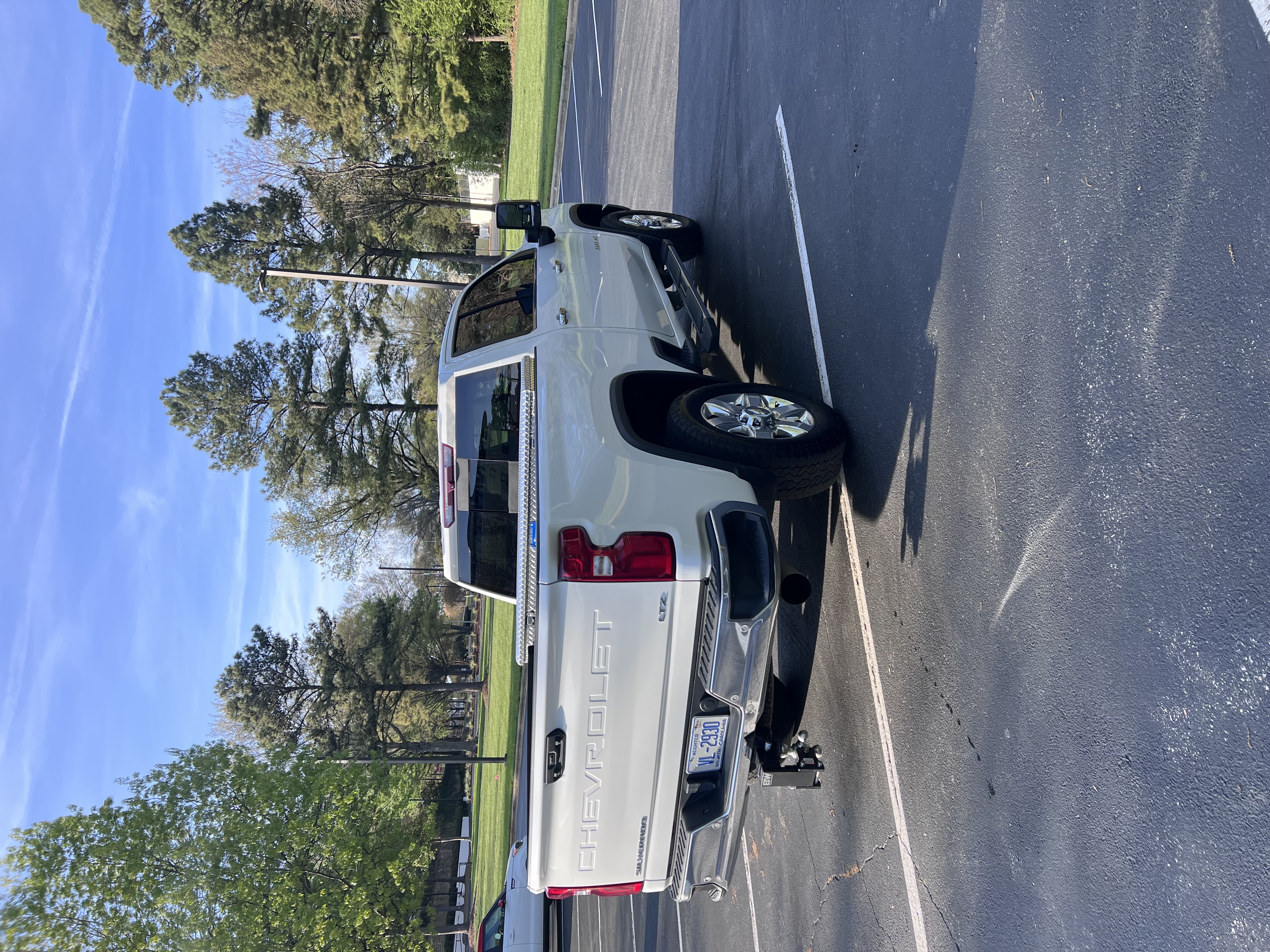 Used 2022 Chevrolet Silverado 2500 LTZ w/ LTZ Plus Package AWD/4WD image 13