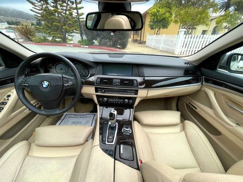 Used 2011 BMW 550i Sedan image 9