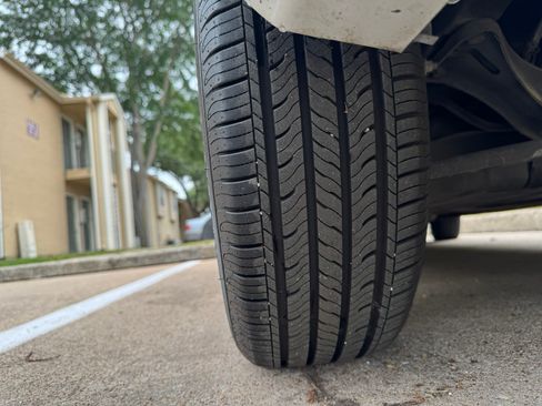 Used 2006 Hyundai Elantra GT FWD image 31