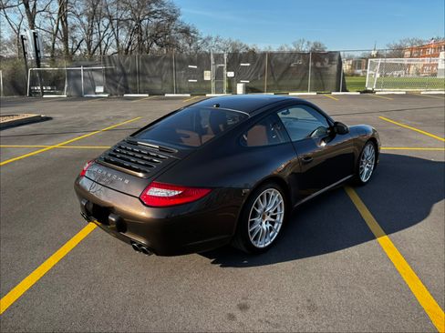 Used 2011 Porsche 911 Carrera S image 4