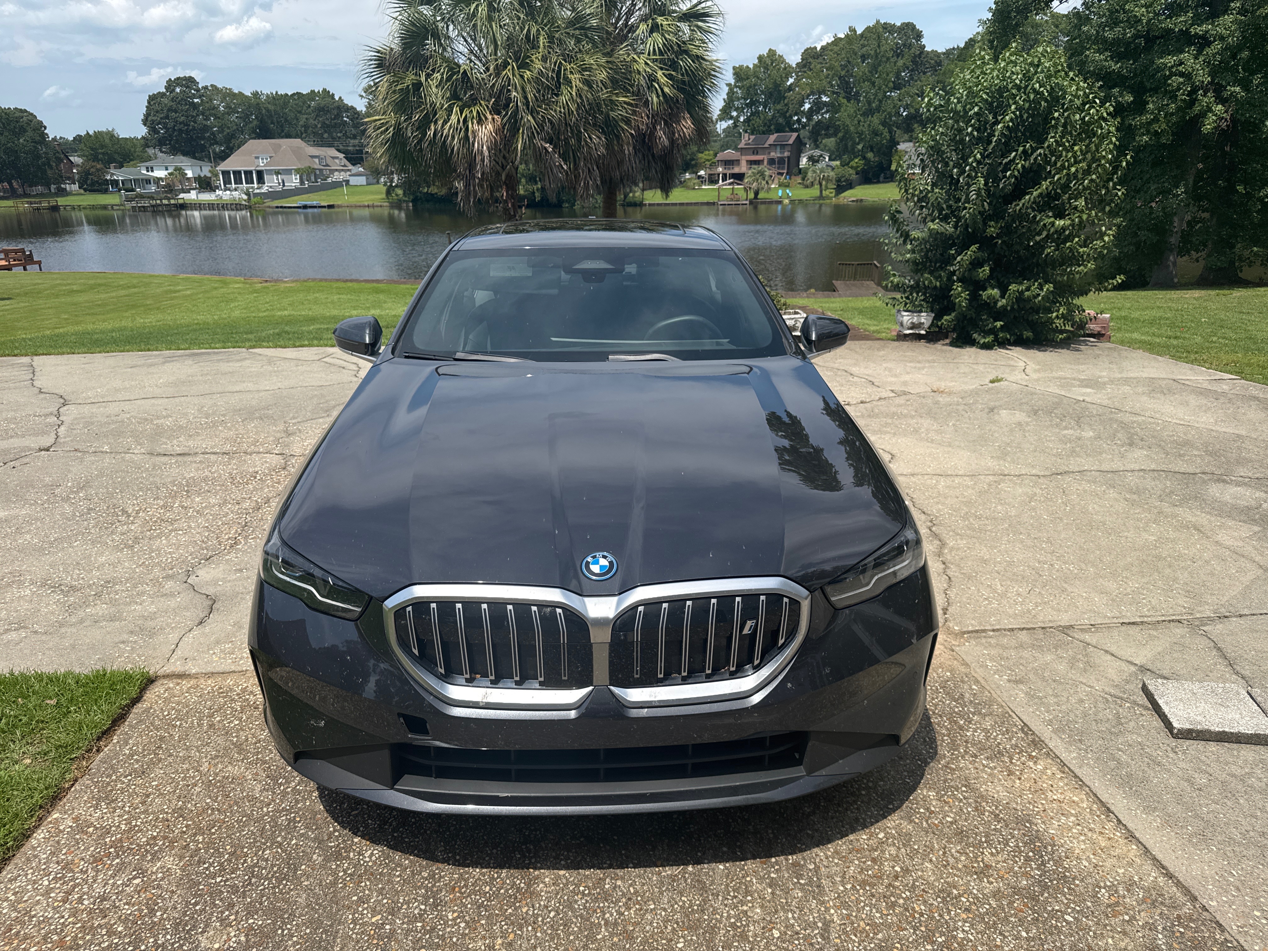 Used 2024 BMW i5 eDrive40i w/ Premium Package RWD image 1