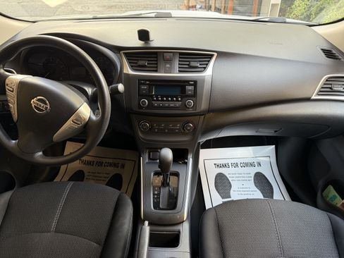 Used 2017 Nissan Sentra S FWD image 9