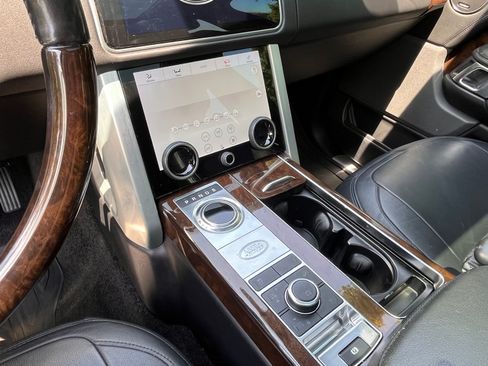 Used 2020 Land Rover Range Rover AWD/4WD image 9