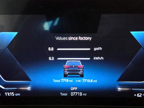 Used 2025 BMW X5 xDrive50e w/ M Sport Package image 13