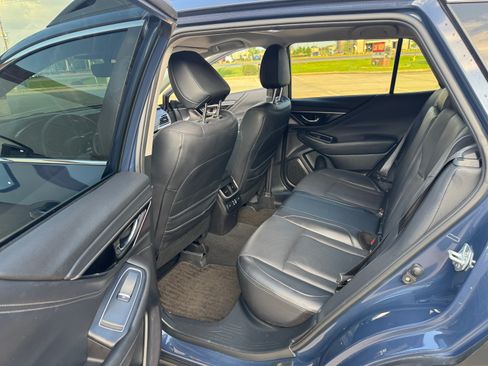 Used 2023 Subaru Outback Limited XT AWD/4WD image 10