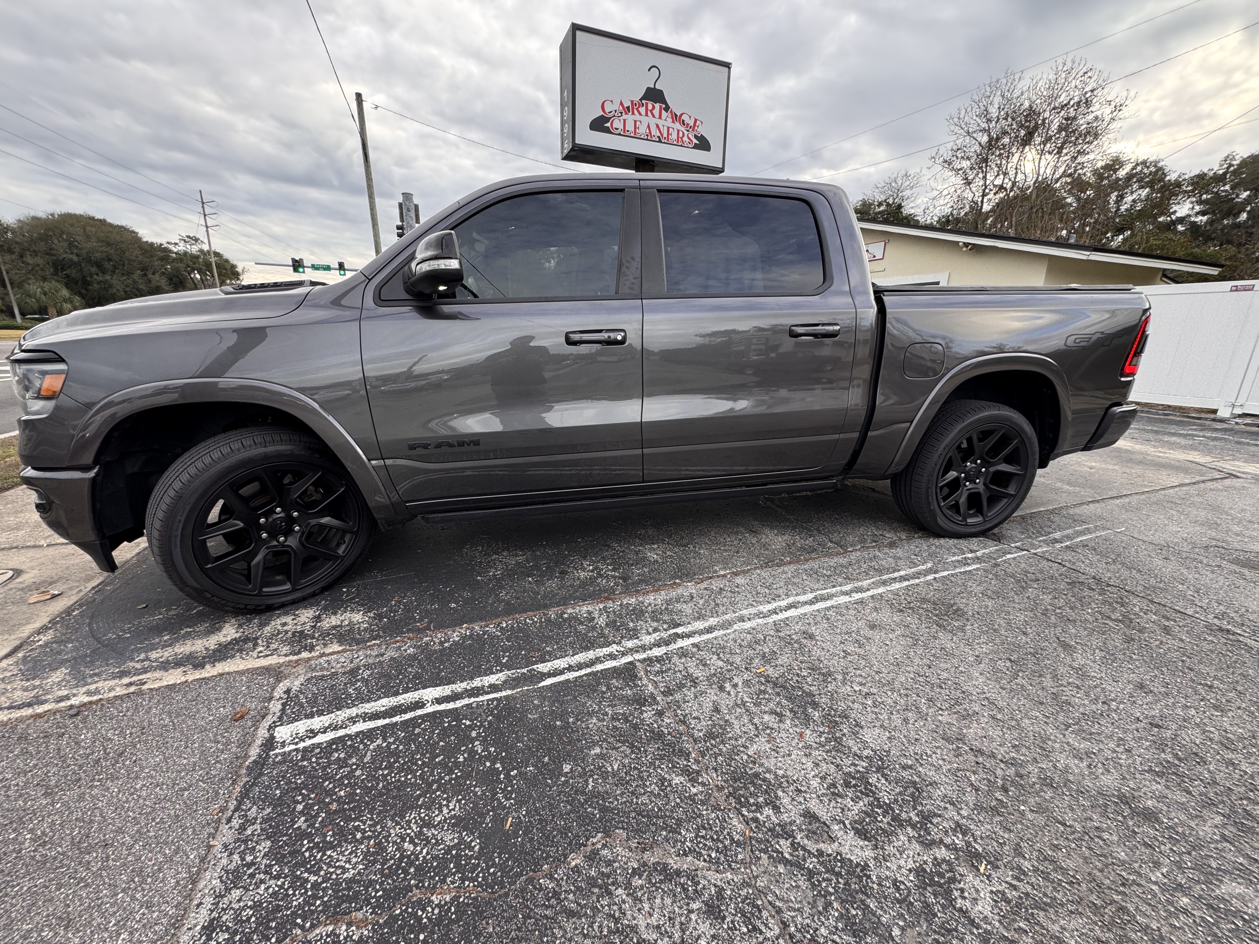 Used 2022 RAM 1500 Laramie RWD image 8