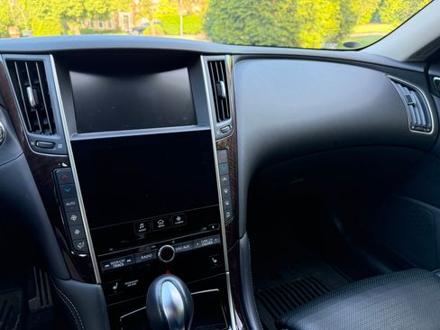 Used 2016 INFINITI Q50 Red Sport 400 AWD/4WD image 11