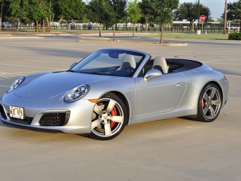 Used 2017 Porsche 911 Carrera S RWD image 16