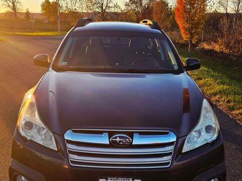 Used 2013 Subaru Outback 2.5i Limited image 15
