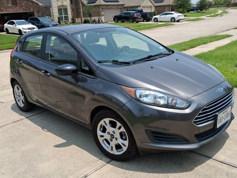 Used 2015 Ford Fiesta SE FWD image 18