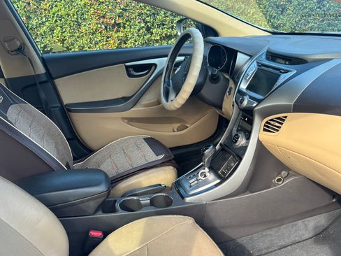 Used 2013 Hyundai Elantra Limited w/ Technology Pkg image 12