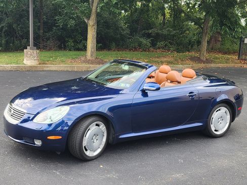 Used 2004 Lexus SC 430 Convertible RWD image 1