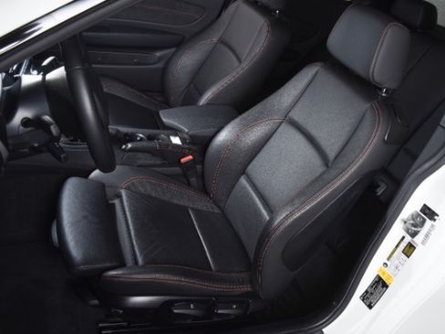 Used 2011 BMW 1 Series M RWD image 13