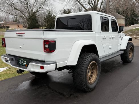 Used 2021 Jeep Gladiator Overland image 10