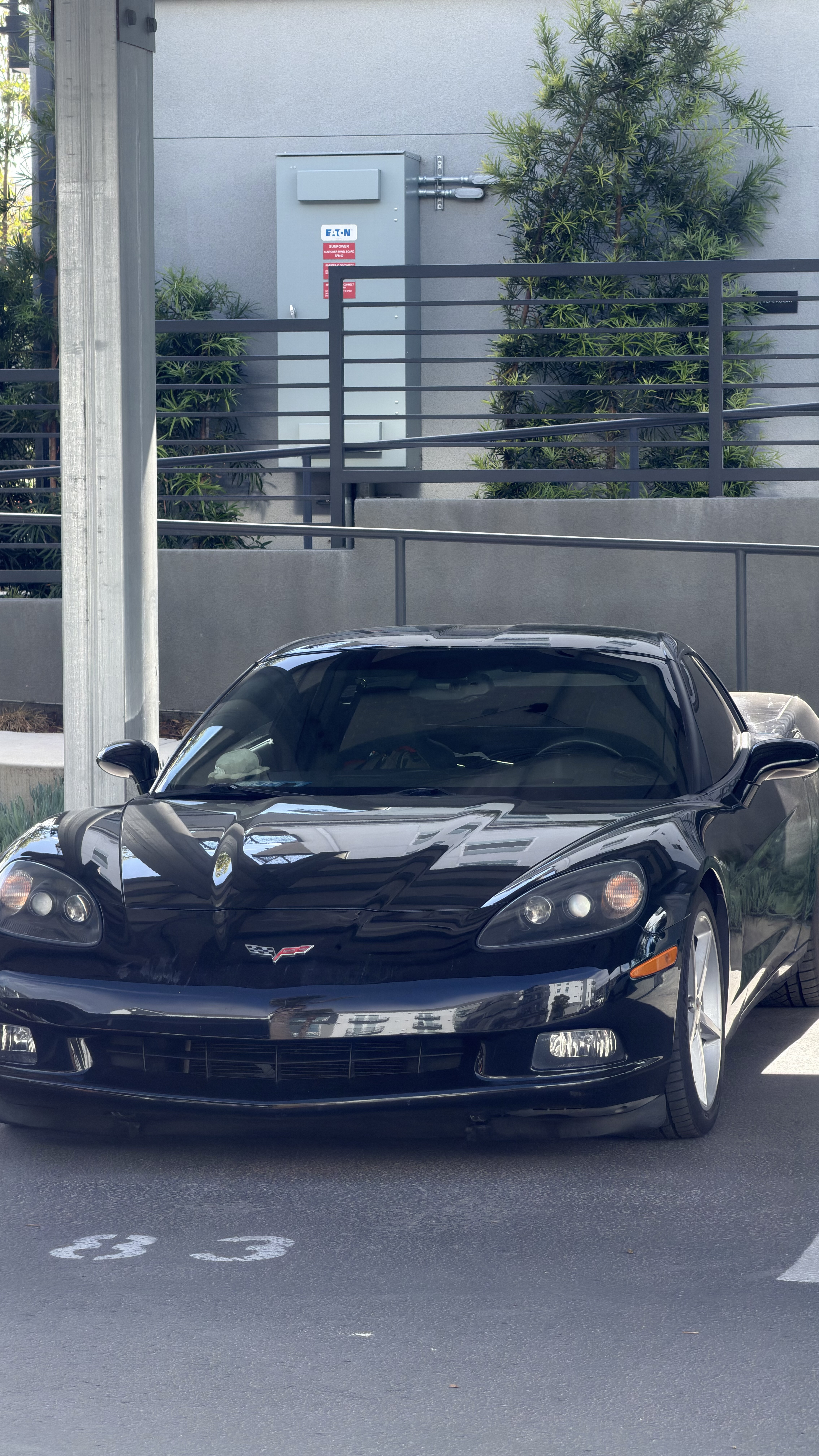 Used 2013 Chevrolet Corvette Coupe w/ 2LT Preferred Equipment Group RWD image 9