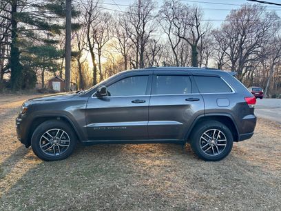 Used 2017 Jeep Grand Cherokee Limited w/ Luxury Group II