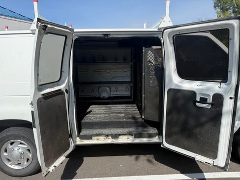 Used 2013 Ford E-250 and Econoline 250 Extended w/ Exterior Upgrade Pkg image 9