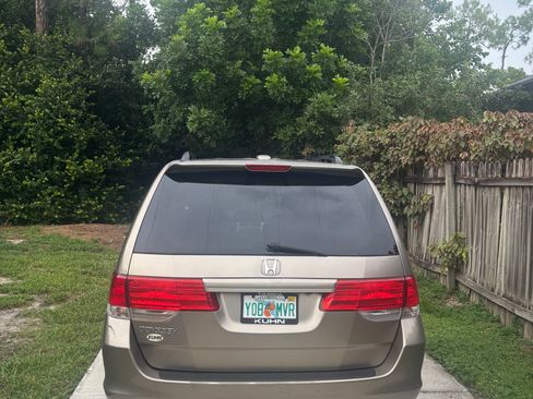 Used 2010 Honda Odyssey EX-L image 4