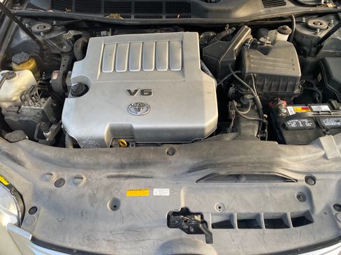 Used 2012 Toyota Avalon Limited image 12