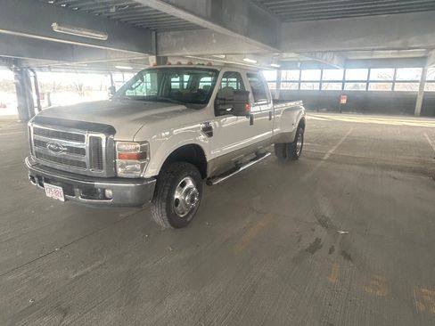Used 2008 Ford F350 Lariat image 6