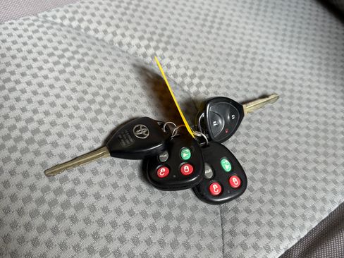 Used 2006 Toyota RAV4 4WD image 16