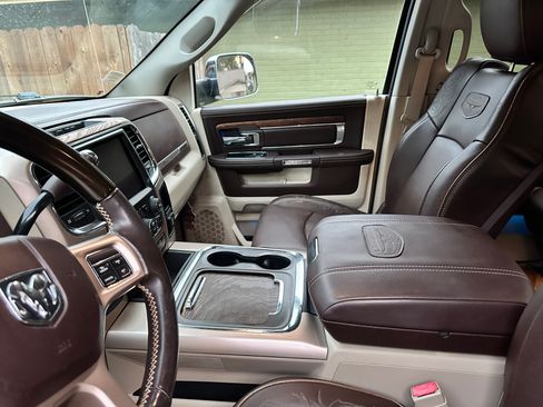 Used 2018 RAM 2500 Longhorn w/ Off Road Package image 14