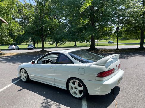 Used 1994 Acura Integra GS-R FWD image 5