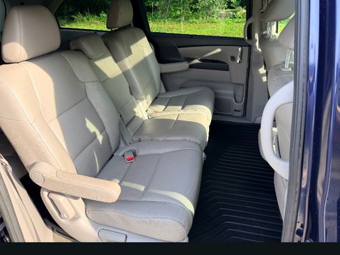 Used 2016 Honda Odyssey Touring image 8