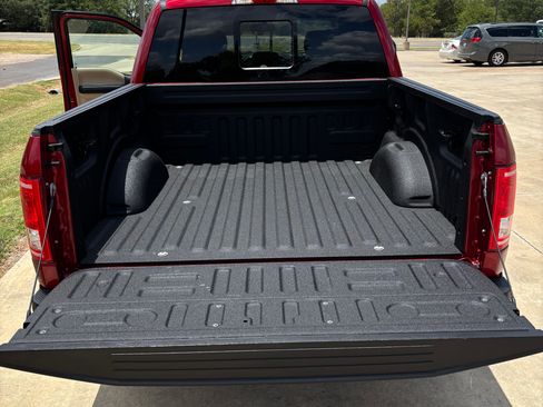 Used 2017 Ford F150 XLT w/ Equipment Group 302A Luxury RWD image 6