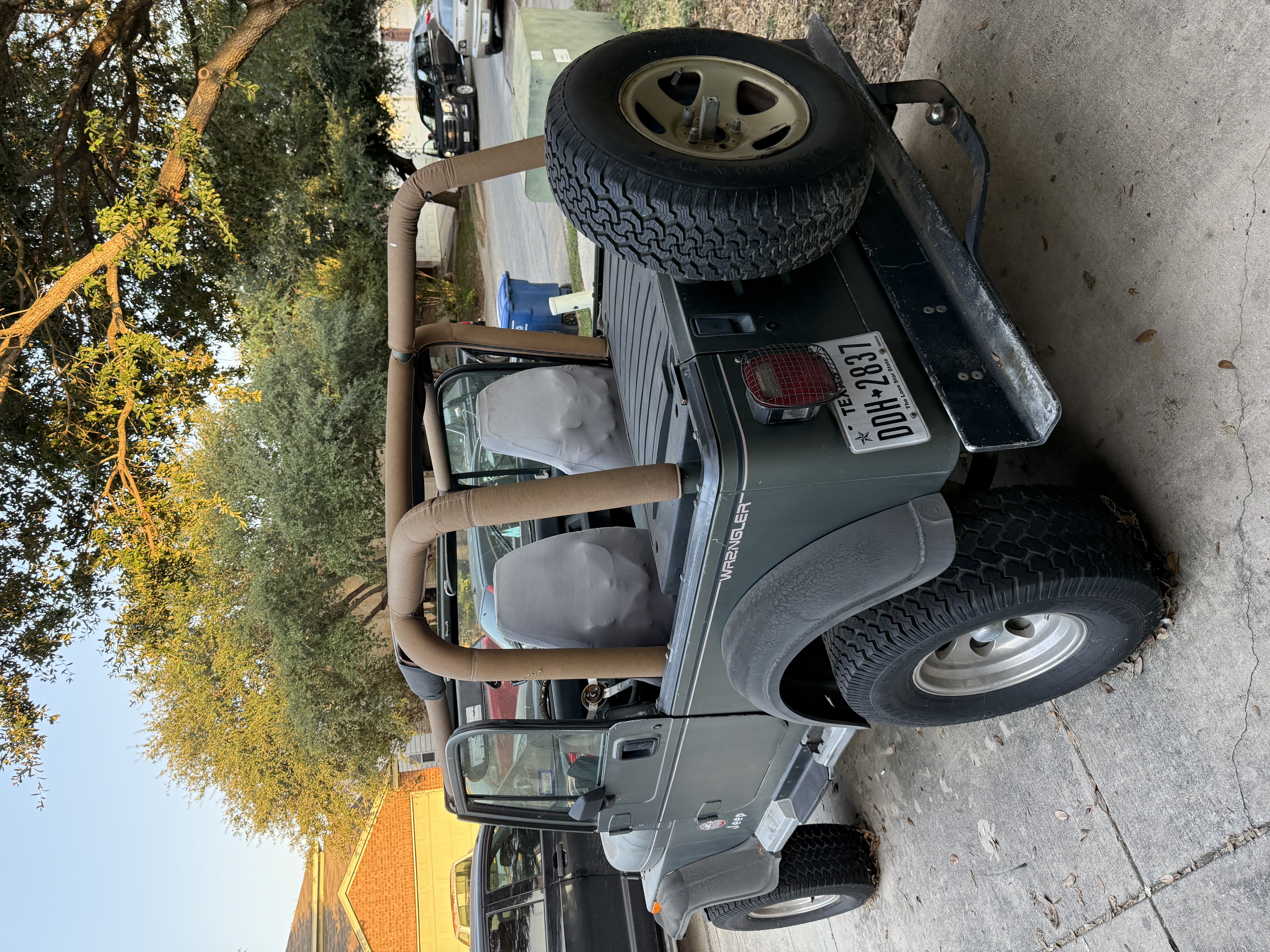 Used 1992 Jeep Wrangler Sahara AWD/4WD image 13