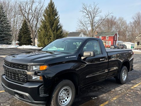 Used 2019 Chevrolet Silverado 1500 W/T w/ Trailering Package image 1